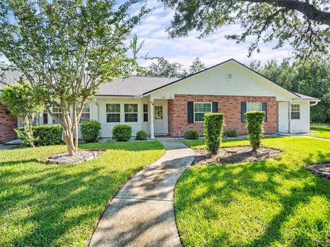 23 Kings Colony Ct, Palm Coast, FL 32137