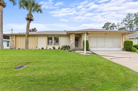 132 Wellstone Dr, Palm Coast, FL 32164