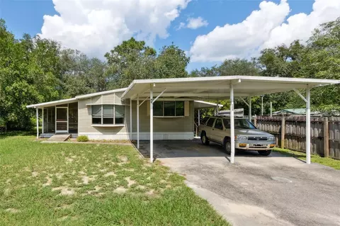 108 Orient St, Interlachen, FL 32148