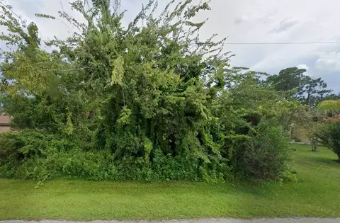 6 Burbank Dr, Palm Coast, FL 32137