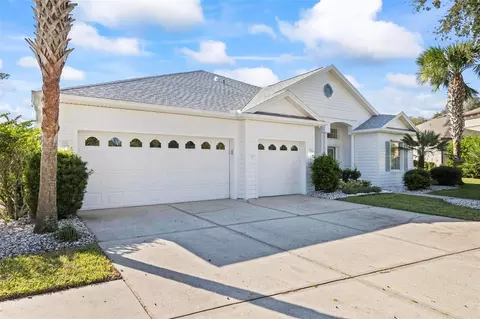 24 Chinier St, Palm Coast, FL 32137