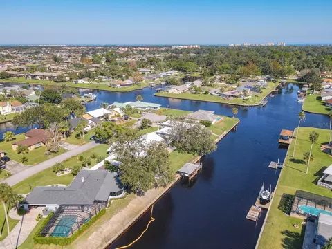 3 Ferguson Ct, Palm Coast, FL 32137