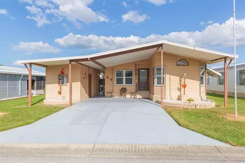 3842 William Hume Dr, Zephyrhills, FL 33541