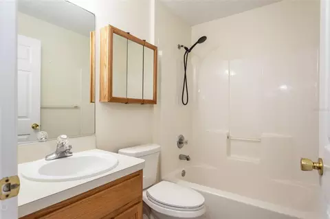 Bath - 30 Sergeant Ct, Palm Coast, FL 32164 photo 3 of 3