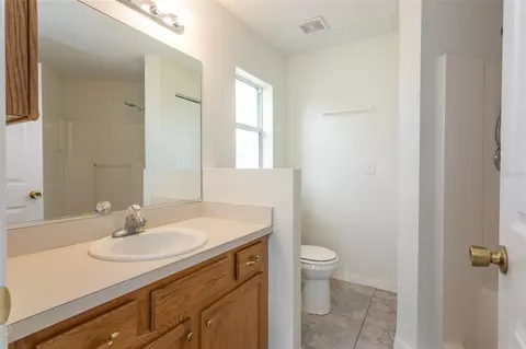 Bath - 30 Sergeant Ct, Palm Coast, FL 32164 photo 2 of 3