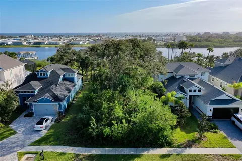 41 S Riverwalk Dr, Palm Coast, FL 32137