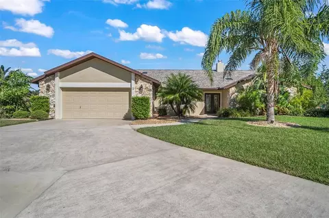 13 Clee Ct, Palm Coast, FL 32137