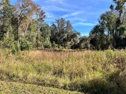 102 Dunlawton Ave, San Mateo, FL 32187