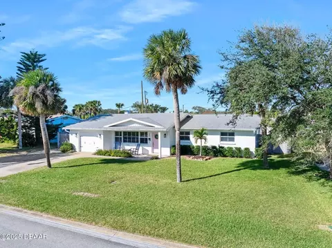 35 Country Club Dr, Ormond Beach, FL 32176