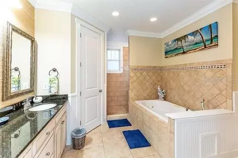 Bath - 204 Virginia Ave, Steinhatchee, FL 32359 photo 1 of 9