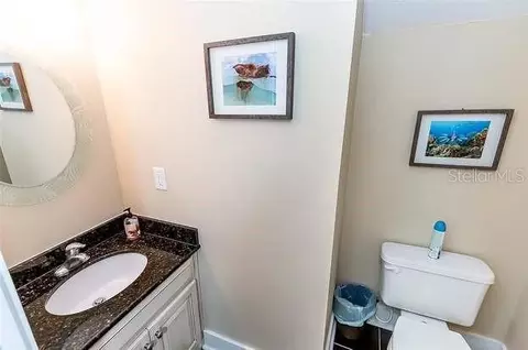 Bath - 204 Virginia Ave, Steinhatchee, FL 32359 photo 4 of 9
