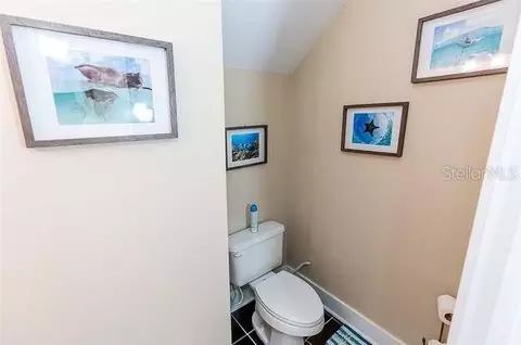 Bath - 204 Virginia Ave, Steinhatchee, FL 32359 photo 5 of 9
