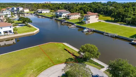 12 Schooner Cir, Palm Coast, FL 32137
