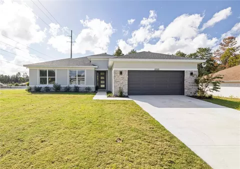 8 Burnham Ln, Palm Coast, FL 32137