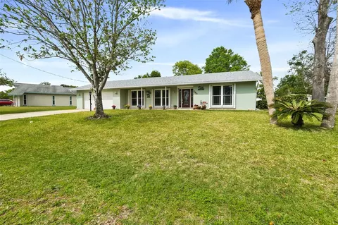 1 Flamingo Dr, Palm Coast, FL 32137