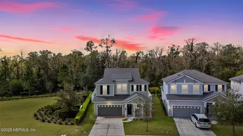 562 Kendall Crossing Dr, Saint Johns, FL 32259