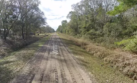 4590 Jonathan St, Hastings, FL 32145