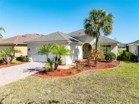 1136 Champions Dr, Daytona Beach, FL 32124
