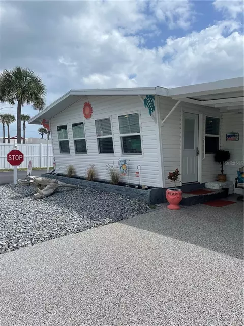 102 Merrimac Dr, Flagler Beach, FL 32136