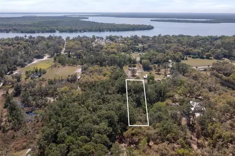 Lone Laurel Lane, Georgetown, FL 32139