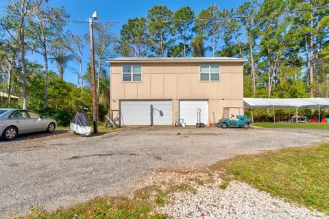 Exterior - 9 Shadow Ln, Ormond Beach, FL 32174 photo 9 of 11