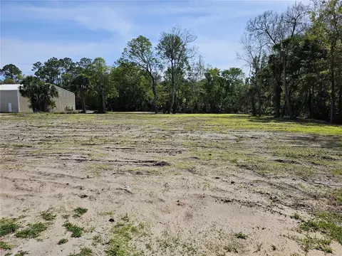 305 N Bay St, Bunnell, FL 32110