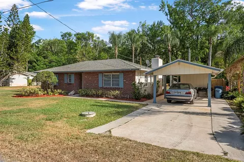1877 Riveredge Dr, Astor, FL 32102