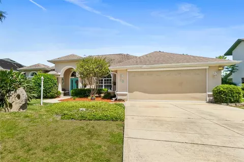 13 Crescent Ct S, Palm Coast, FL 32137