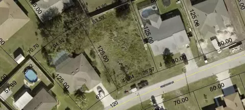 18 Firethorn Ln, Palm Coast, FL 32137