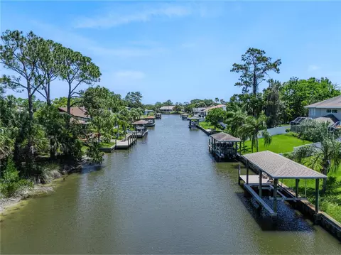 4 Contee Ct, Palm Coast, FL 32137
