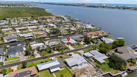 136 Reef Rd, South Daytona, FL 32119