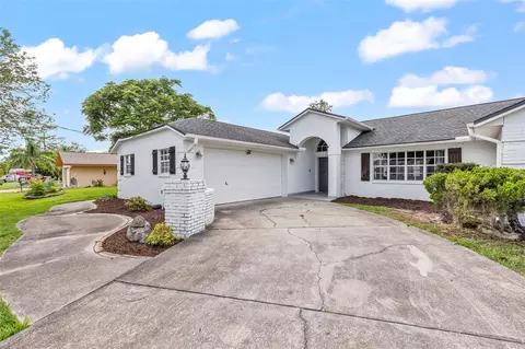33 Fischer Ln, Palm Coast, FL 32137