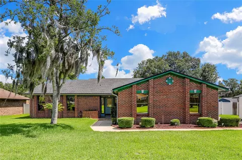 2396 Stonebridge Dr, Orange Park, FL 32065