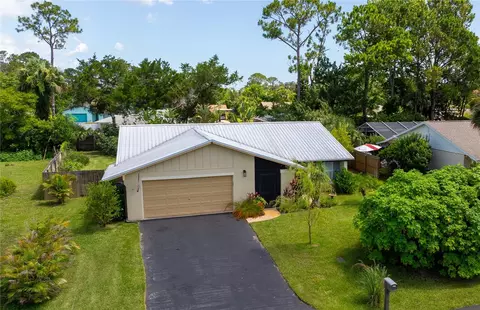 9 Collins Ln, Palm Coast, FL 32137
