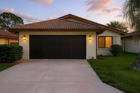 13 Lago Vista Pl, Palm Coast, FL 32164