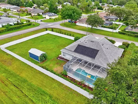 4 Westmoreland Dr, Palm Coast, FL 32164