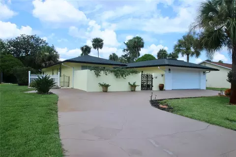 10 Cooper Ln, Palm Coast, FL 32137