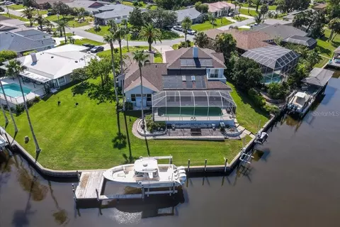 39 Cottonwood Ct, Palm Coast, FL 32137
