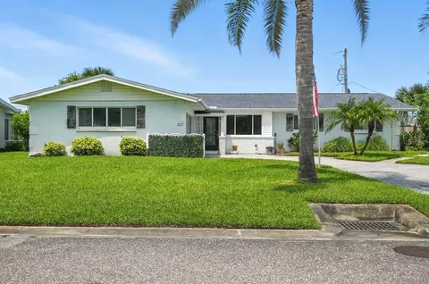 217 Royal Dunes Cir, Ormond Beach, FL 32176