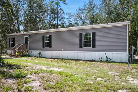 1141 Donovan Ave, Interlachen, FL 32148
