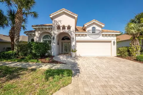 35 Southlake Dr, Palm Coast, FL 32137