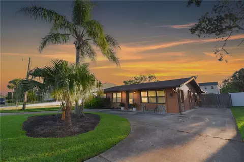 5460 4th St, Saint Augustine, FL 32080
