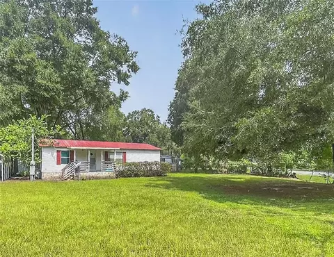 202 Clearwater Rd, Satsuma, FL 32189