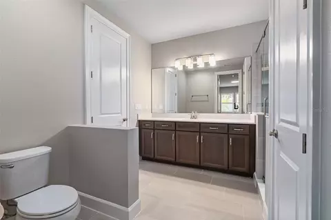 Bath - 998 Downshire Ln, Ormond Beach, FL 32174 photo 8 of 9