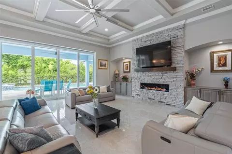 Living - 998 Downshire Ln, Ormond Beach, FL 32174 photo 2 of 10