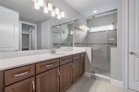 Bath - 998 Downshire Ln, Ormond Beach, FL 32174 photo 9 of 9