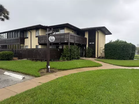 42 Club House Dr #205, Palm Coast, FL 32137