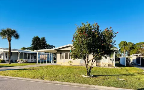 1565 Apache Cir, Tavares, FL 32778