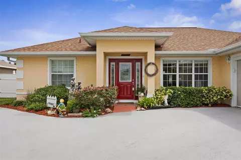 56 Louisville Dr, Palm Coast, FL 32137