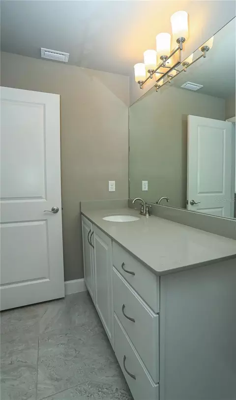 Bath - 875 Pinewood Dr, Ormond Beach, FL 32174 photo 9 of 15